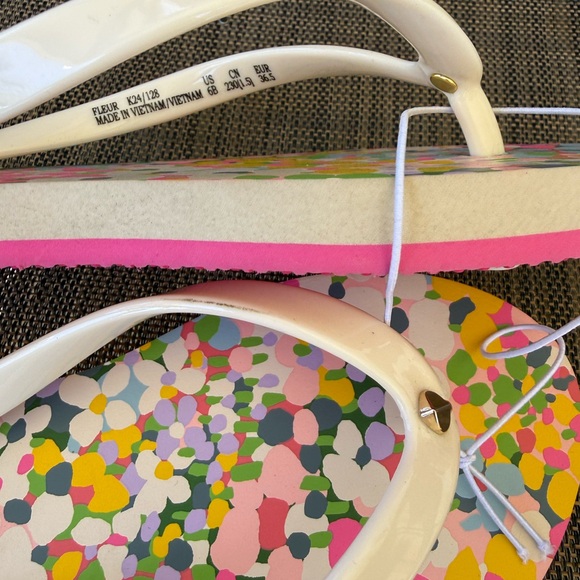 Beautiful KATE SPADE FLEUR SANDALS 6 Pink Summer Floral Spades - Picture 5 of 7